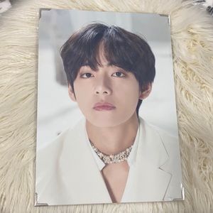 BTS Premium Photo: V